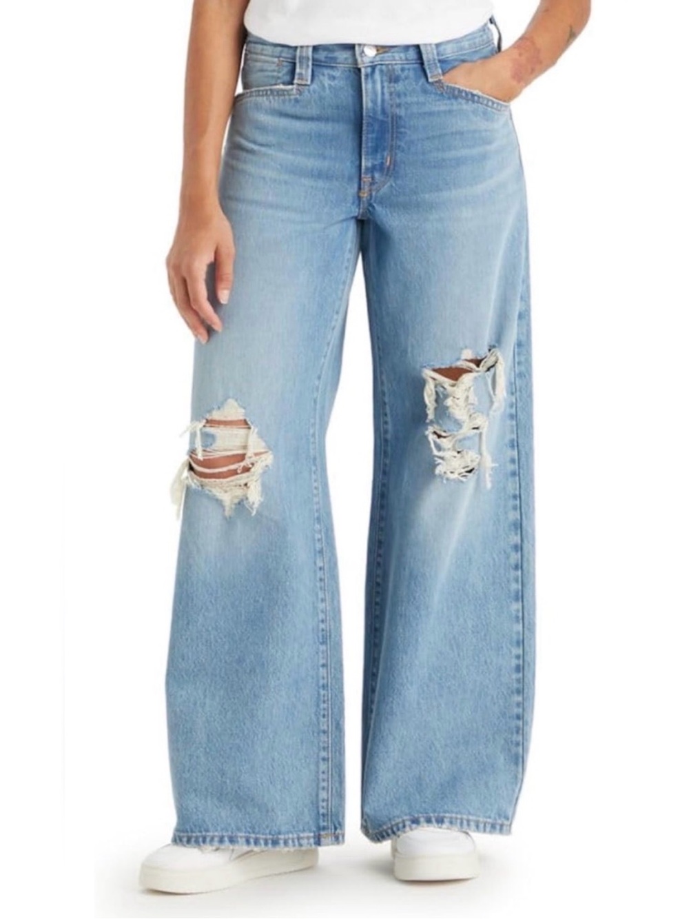 Levi’s 94 Baggy Low Rise Wide Leg Distressed Jean, 28